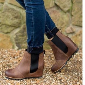 Sorel Women’s Lea Wedge Boot Size 9